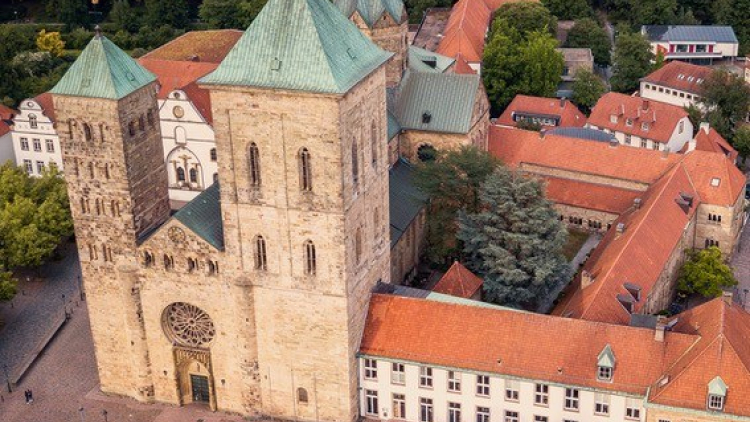Osnabrück Dom Adobe Stock